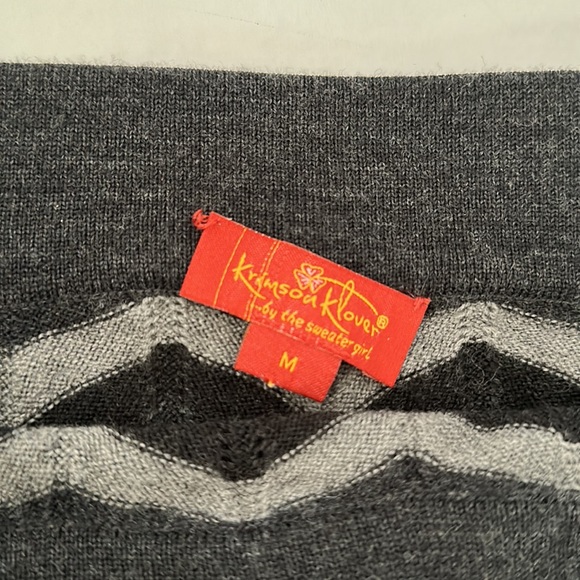 Krimson Klover skirt by Sweater Girl , soft Merino Wool, Chevron, size M - Picture 6 of 6